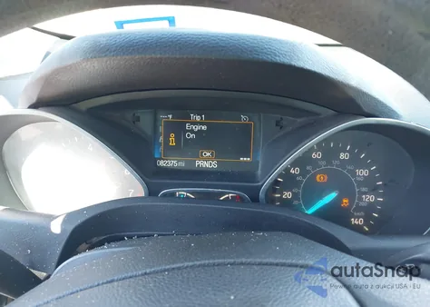 2017 Ford Escape S z USA, uszkodzony, nr VIN 1FMCU0F75HUE93910